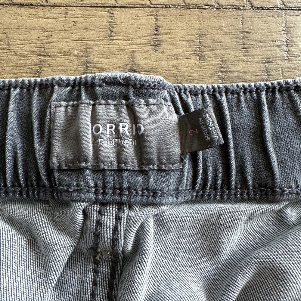 Gray Torrid Drawstring Tuxedo Stripe Plus Size 2x… - image 3